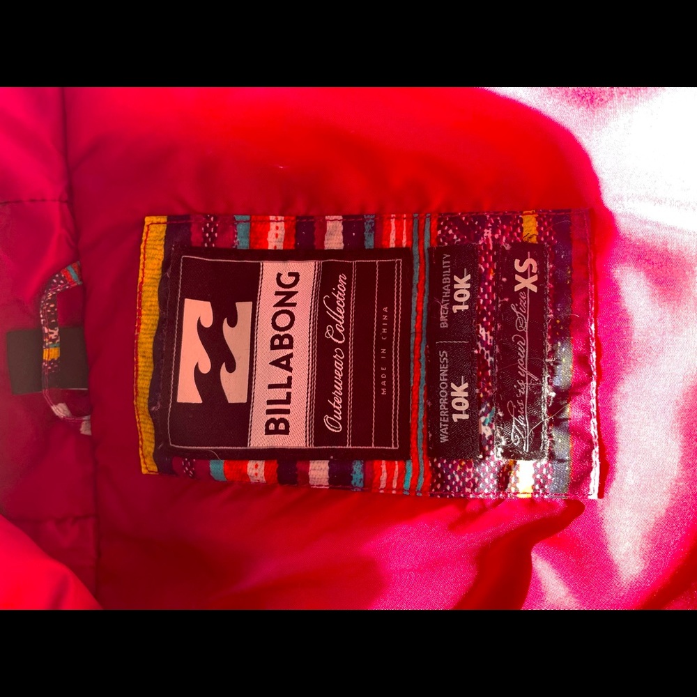 I am selling an XS Burton Snowboard Jacket for Women/Girls. - Picture 4 of 4